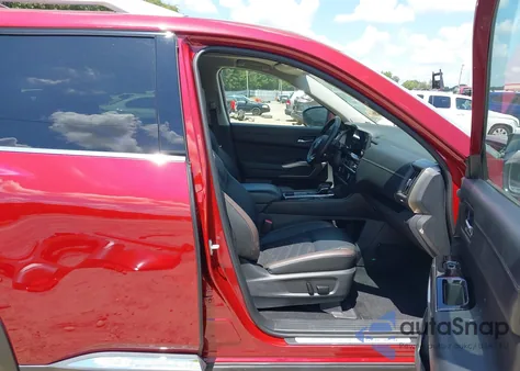 2022 Nissan Pathfinder Platinum 4Wd z USA, uszkodzony, nr VIN 5N1DR3DK0NC242115